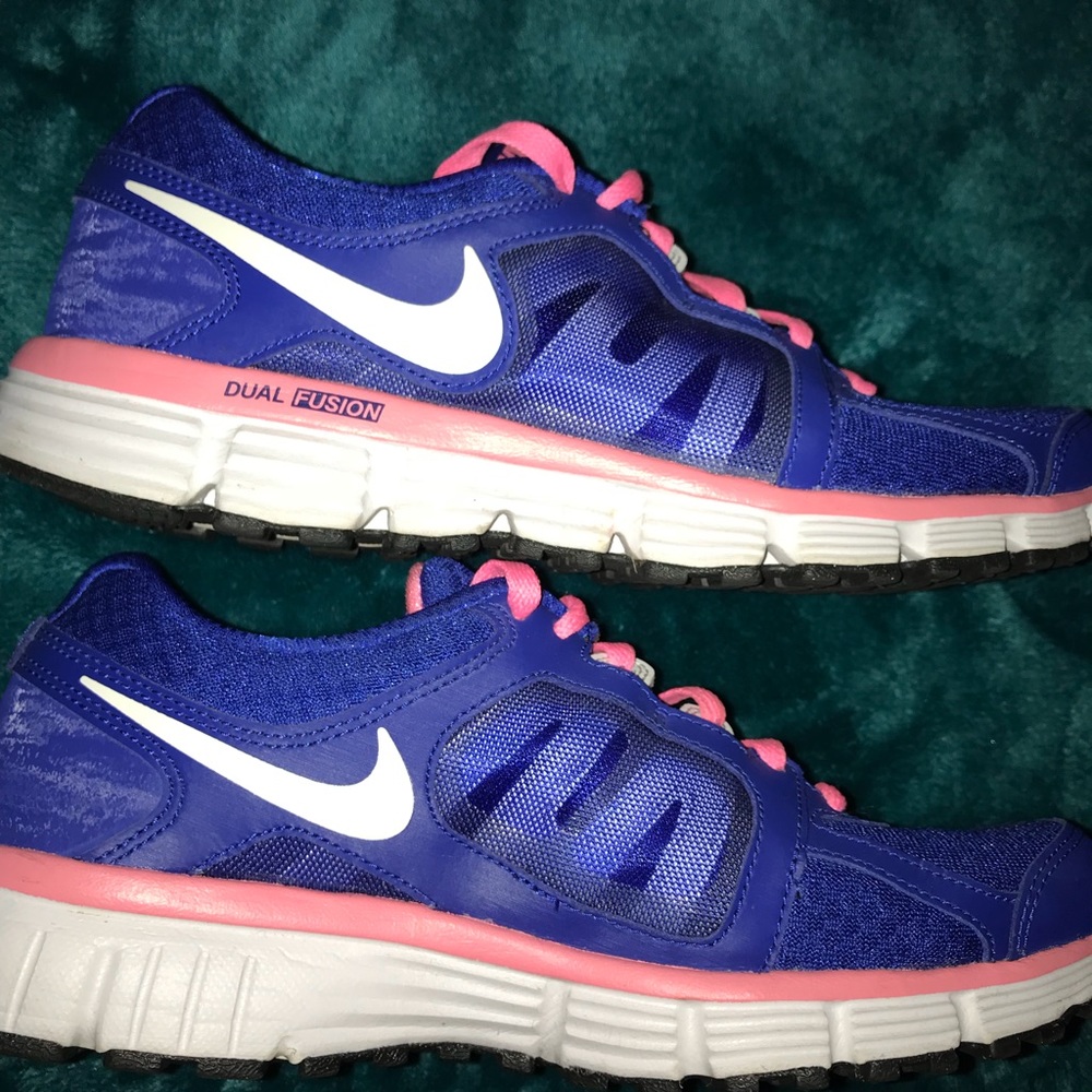 Nike women sneakers